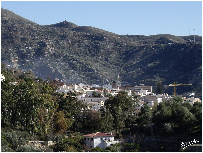 Vista de Lanjarón en el valle del río de su mismo nombre