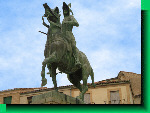 Trujillo. Estatua de Pizarro en la Plaza Mayor.